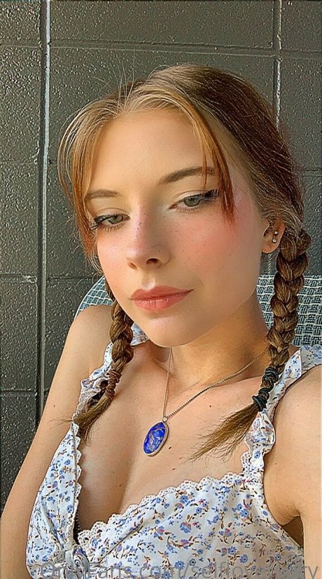 small tits asian onlyfans nude images