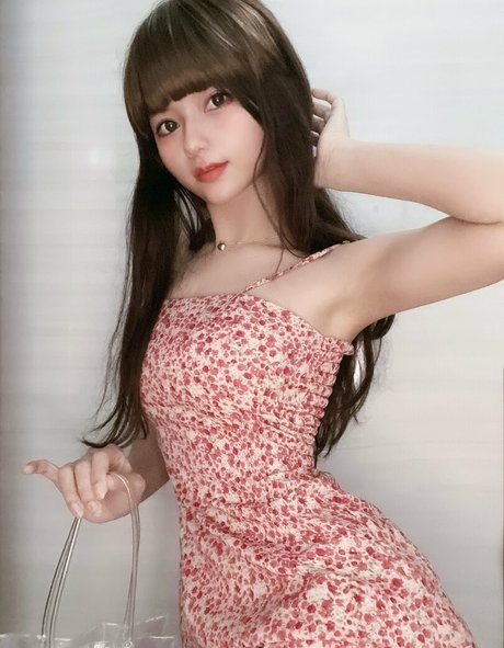 micacos beautiful actress pic