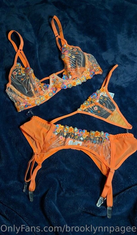 brooklynnpagee model erotic pics