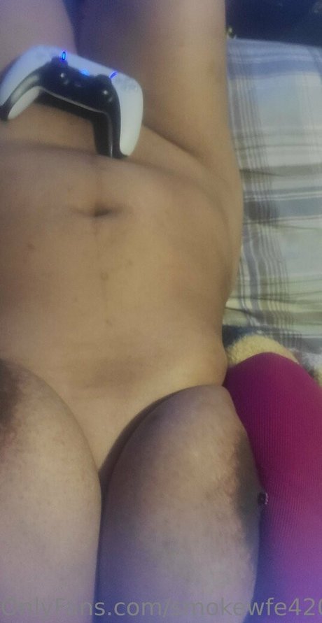 smokewfe420 star pornographic photos