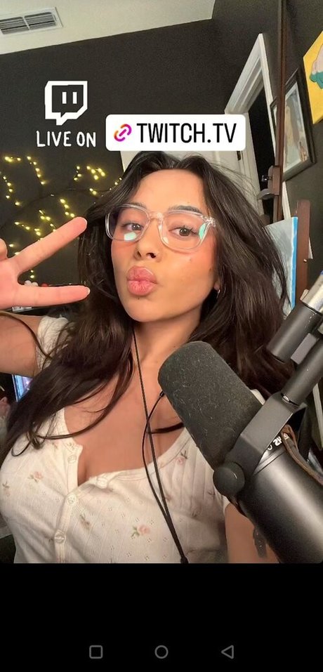 Chellchee xxx star archive