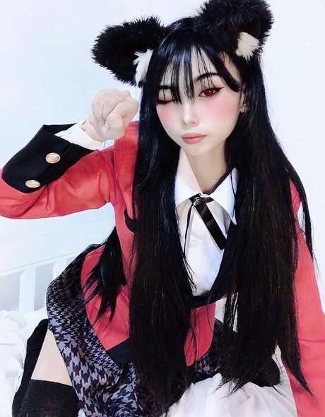 Akari Cos free star galleries