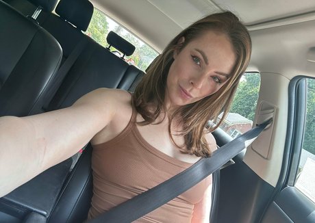 callmecandacee exclusive model img