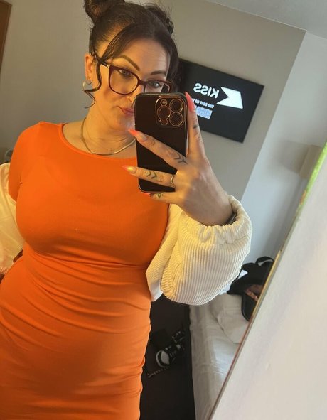 Della M model xxx archive