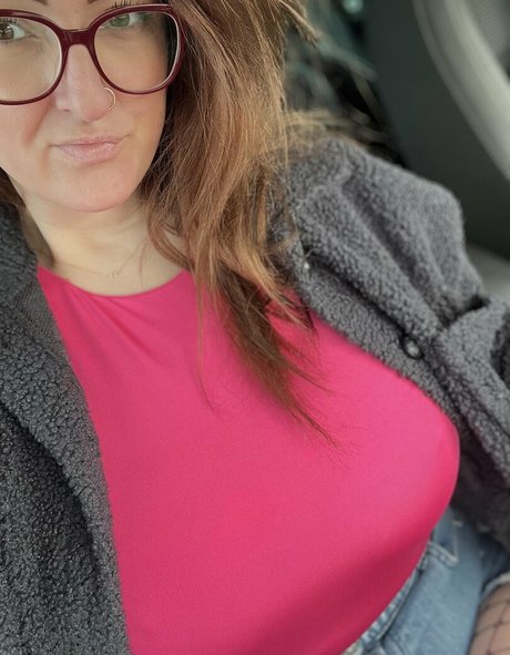 Della M Quick model image