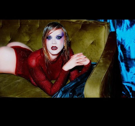 Jodie Sweetin free pornstar pics