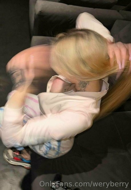 huge shemale onlyfans erotic pictures