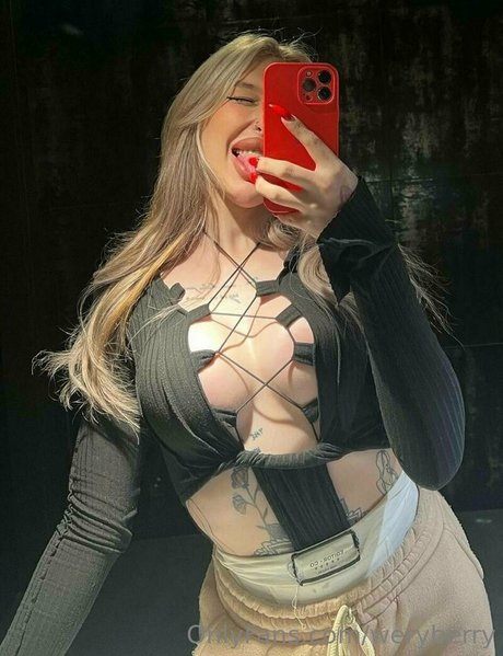 weryberry xxx pornstar pictures