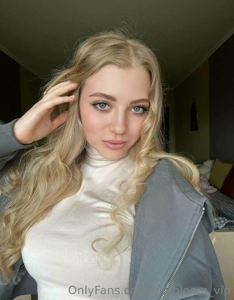 ellybloom vip exclusive model photos