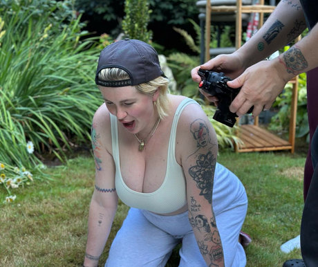 Ireland Baldwin adult actress img