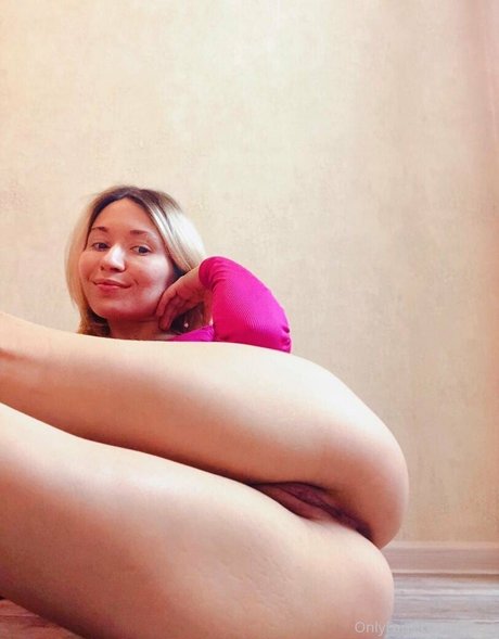 Ellcrys model high quality archive