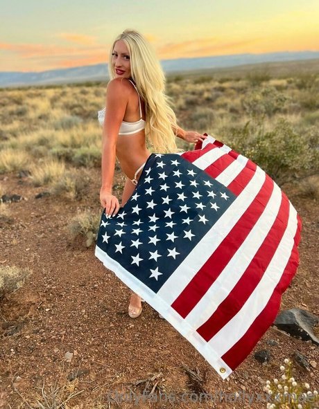 hollyxxxmae free actress images