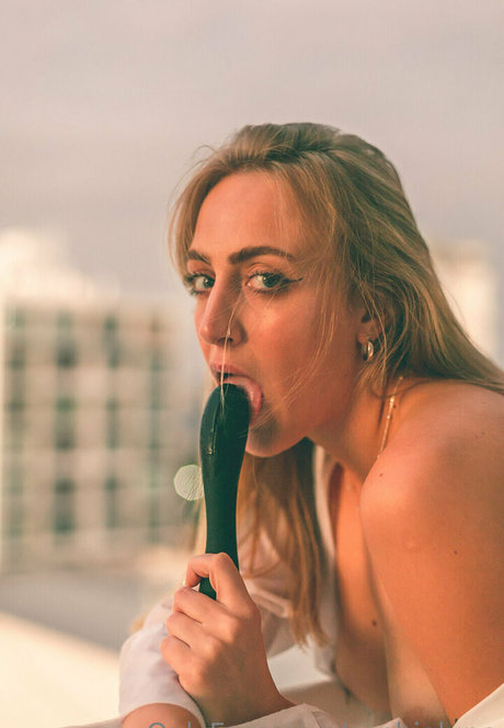 sophielune model nice picture