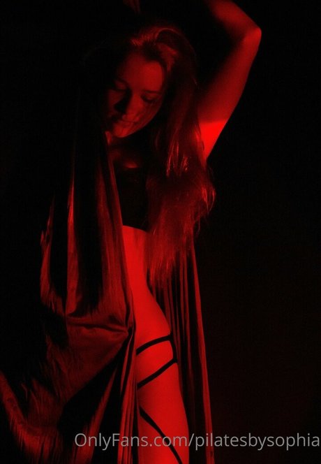 flowwithsky model sexy img