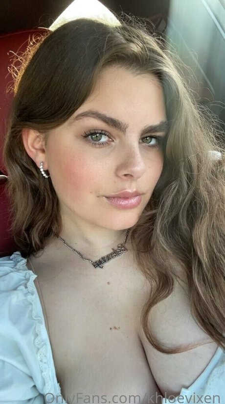 khloekellyxo model art images