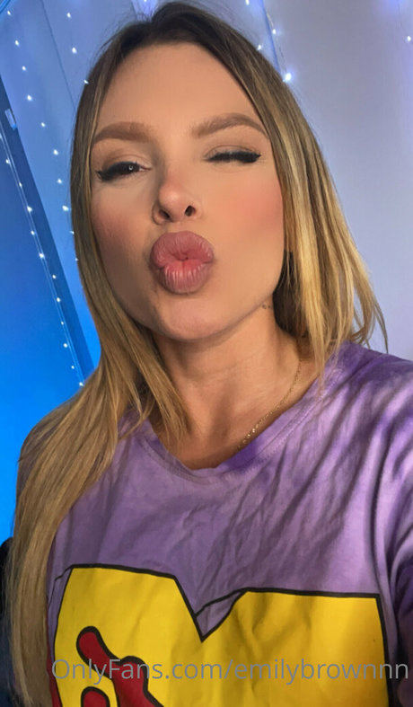 emilybrownnn nice pornstar galleries