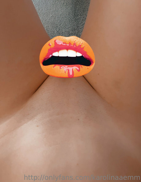 karolinaem free free actress photo