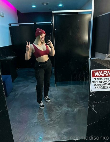 undressing onlyfans sexy naked pic