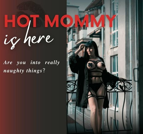 lusty queen erotic model photos