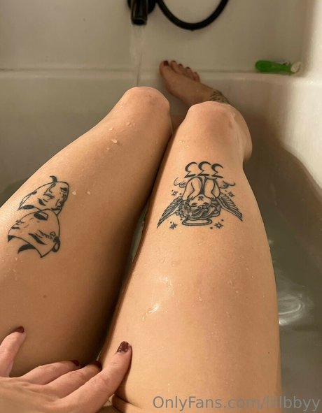 Lillbbyy sex pornstar gallery