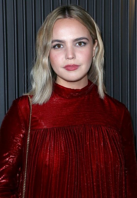 Bailee Madison star perfect img