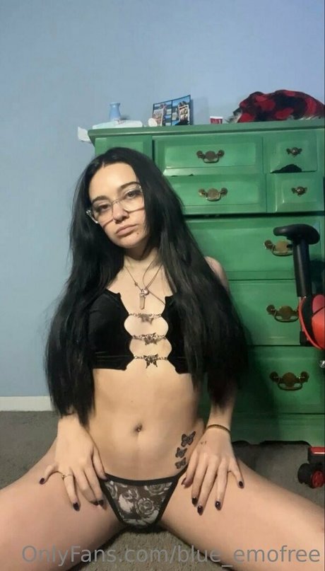 blue emofree model nice gallery