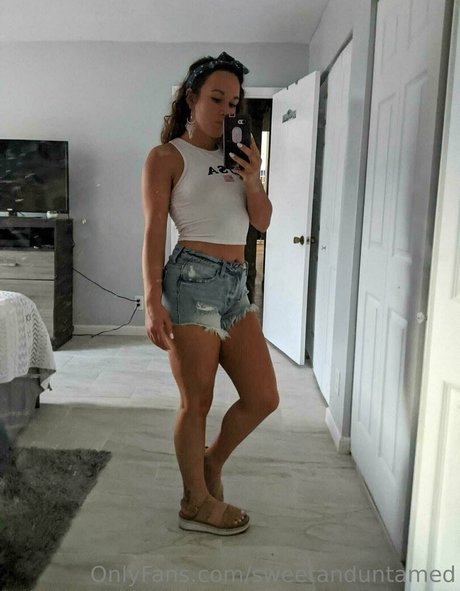 sweetanduntamed exclusive star archive