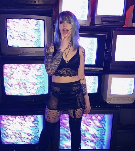 SuspiciousRavioli erotic actress pics