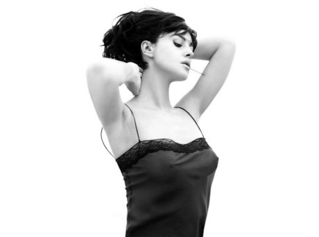 Monica Bellucci naked star pics