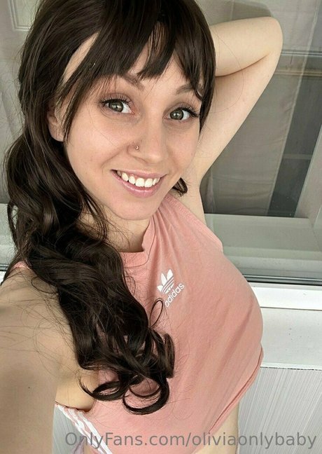 oliviaonlybaby free pornstar photos