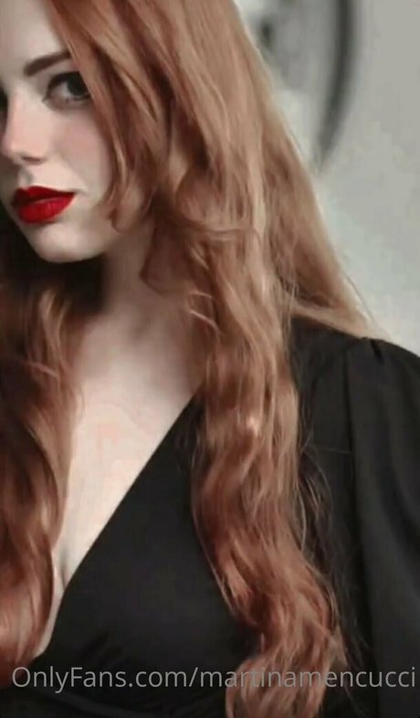 martinamencucci naked star pictures