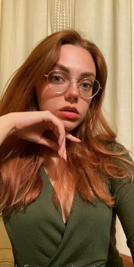 martinamencucci hd actress image