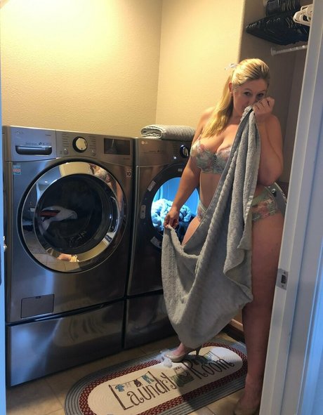 ashlynsparks free sexy model galleries