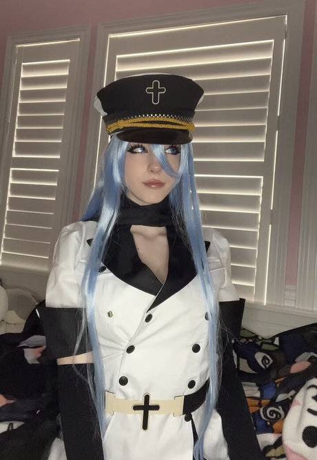 emiki28 star nudes images