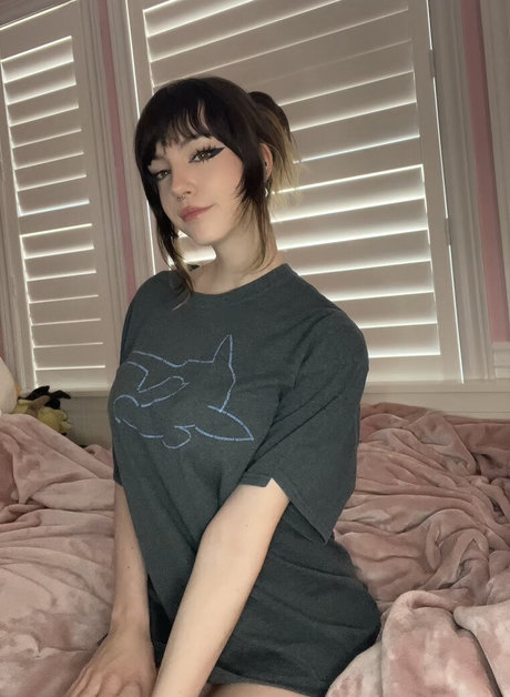 blonde cum onlyfans erotic picture