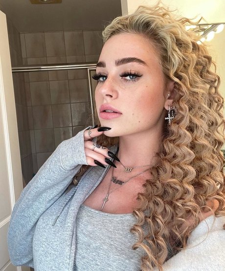 Viperous pornstar perfect img