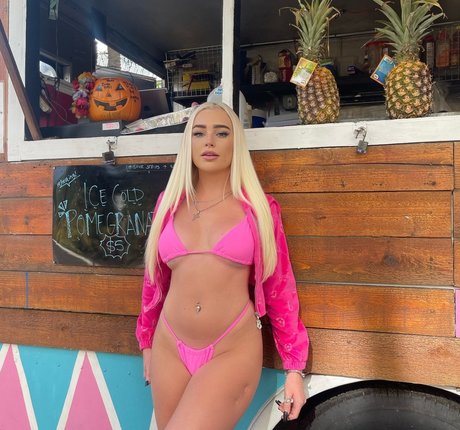 Viperous pornographic model archive