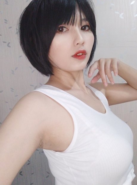 Rue cosplayer model art galleries