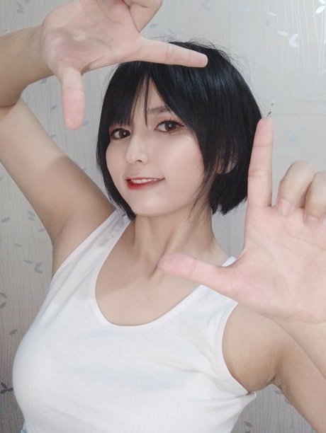 Rue cosplayer model images