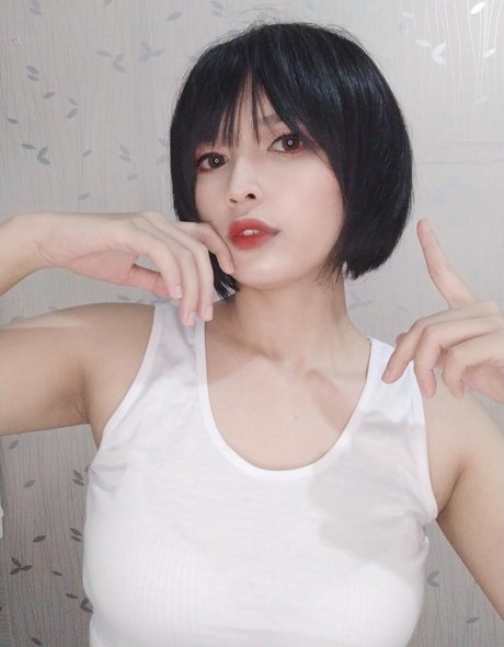 Rue cosplayer exclusive pornstar photo