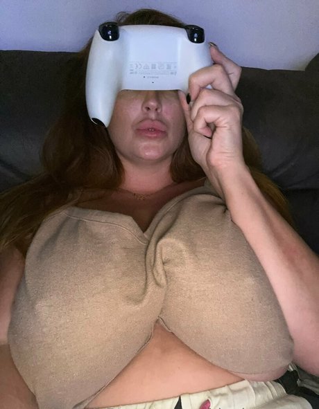 nothingbutcurves free actress galleries