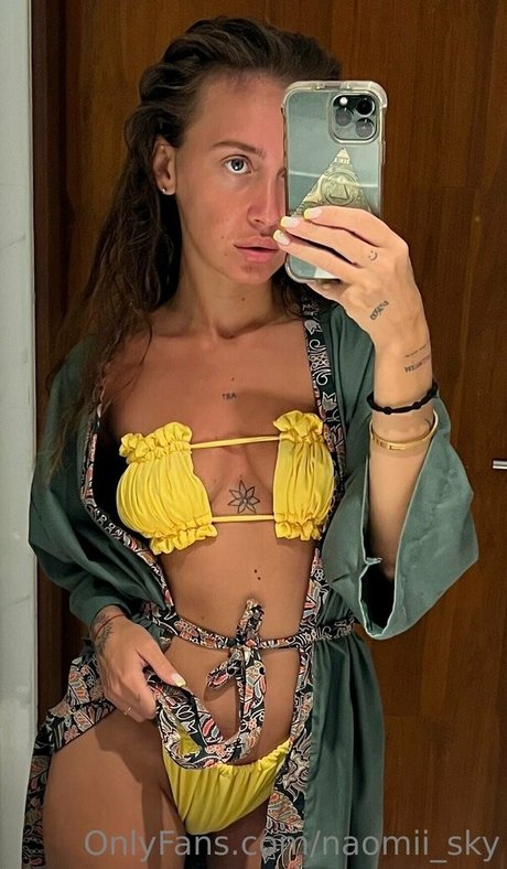 cutienaomi pornstar free images