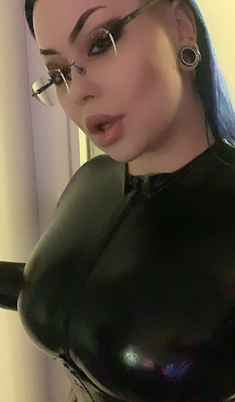 mintyknoxfree pornstar naked pics