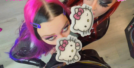 mintyknoxfree model erotic archive