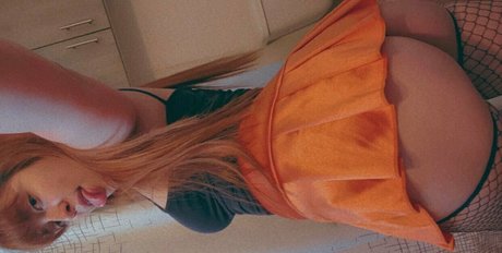 ittybittydee pretty pornstar images