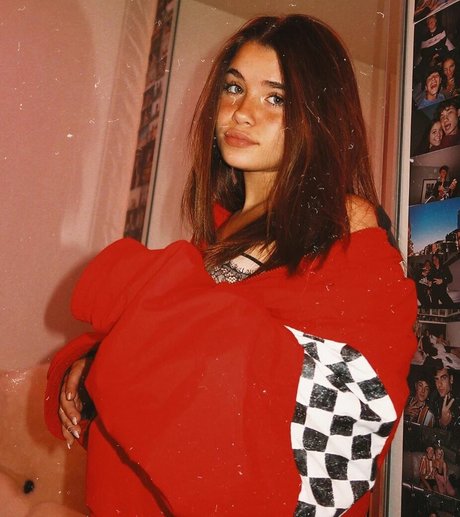 Nessa Barrett pornstar exclusive pic