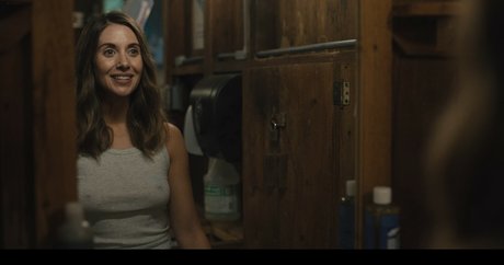 Alison Brie beautiful model picture