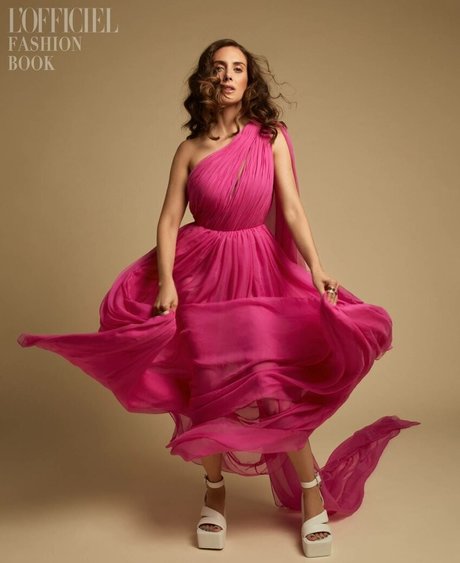 Alison Brie adult star photos