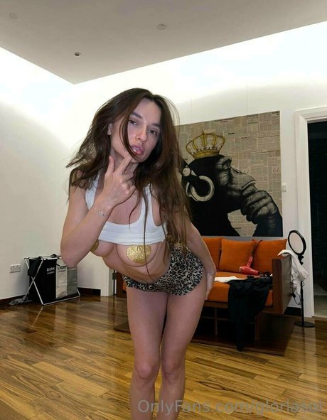 gloriasol hot actress galleries