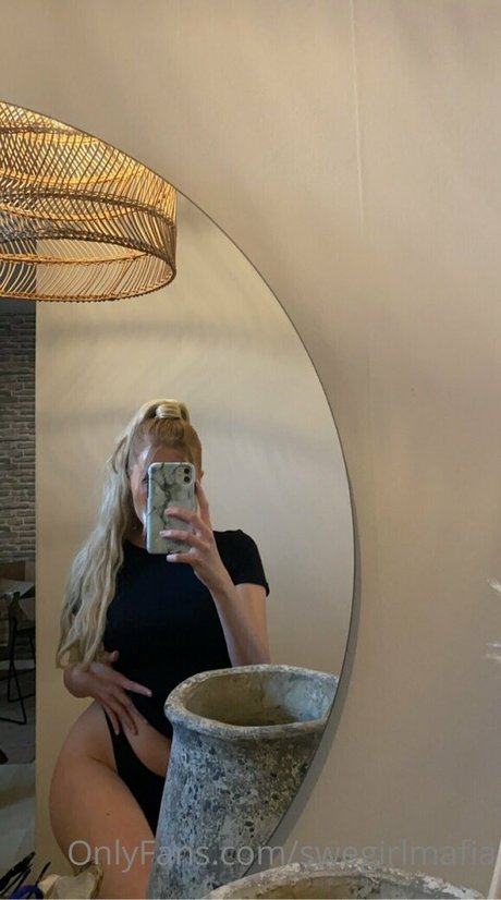 swegirlmafia model naked photos